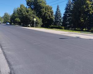 В Выгоничах приступили к ремонту дорожного полотна и тротуаров
