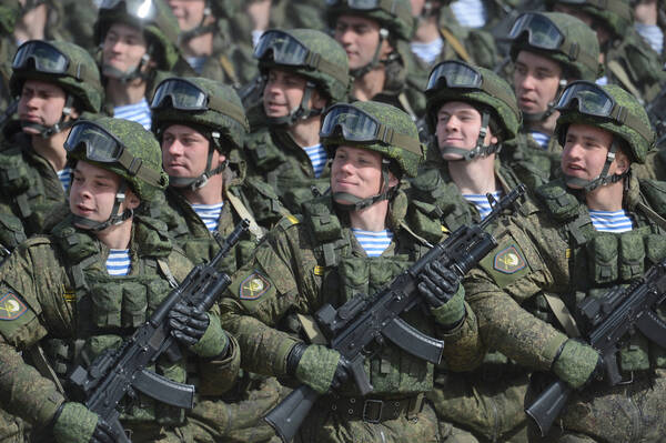 Международные военные эксперты: Стратегия России достойна подражания