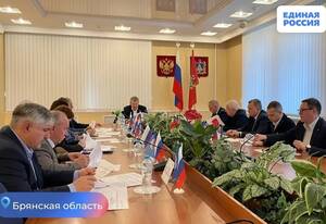 В Брянске партийцы утвердили списки участников праймериз «Единой России»