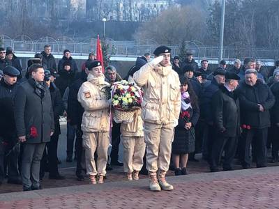 В Брянске возле памятника «Круговая оборона» почтили память Афганцев