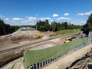 В Брянской области начали восстанавливать разрушенный путепровод под Выгоничами