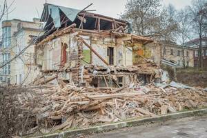 В Брянске начался снос «заброшки» по Фокина