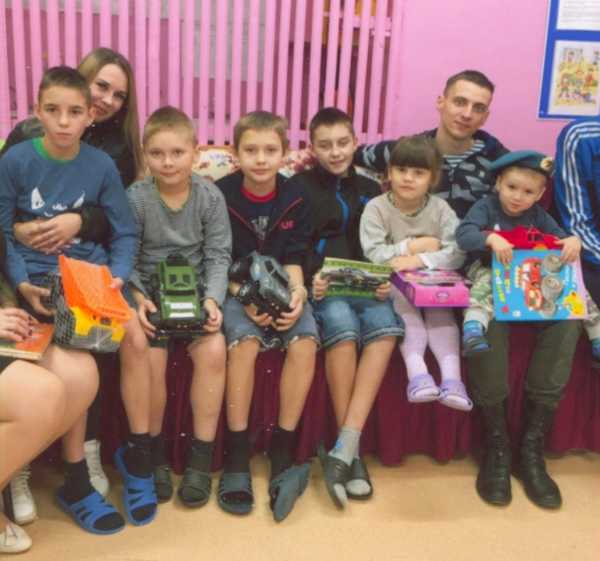 Брянский десантник в День ВДВ посетил воспитанников детского приюта