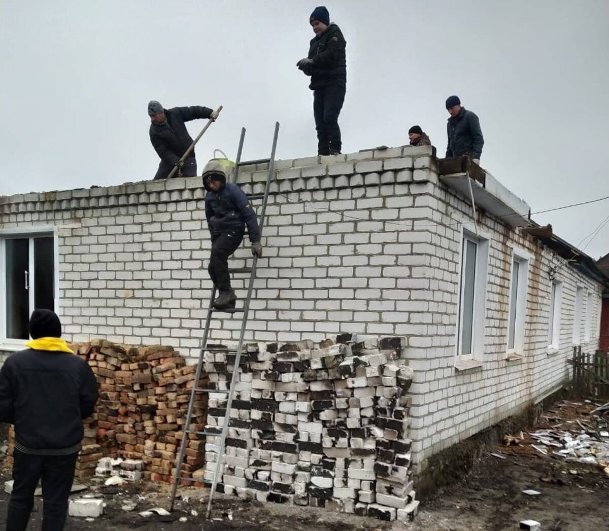 Погорельцы из Белых Берегов благодарят неравнодушных брянцев за поддержку