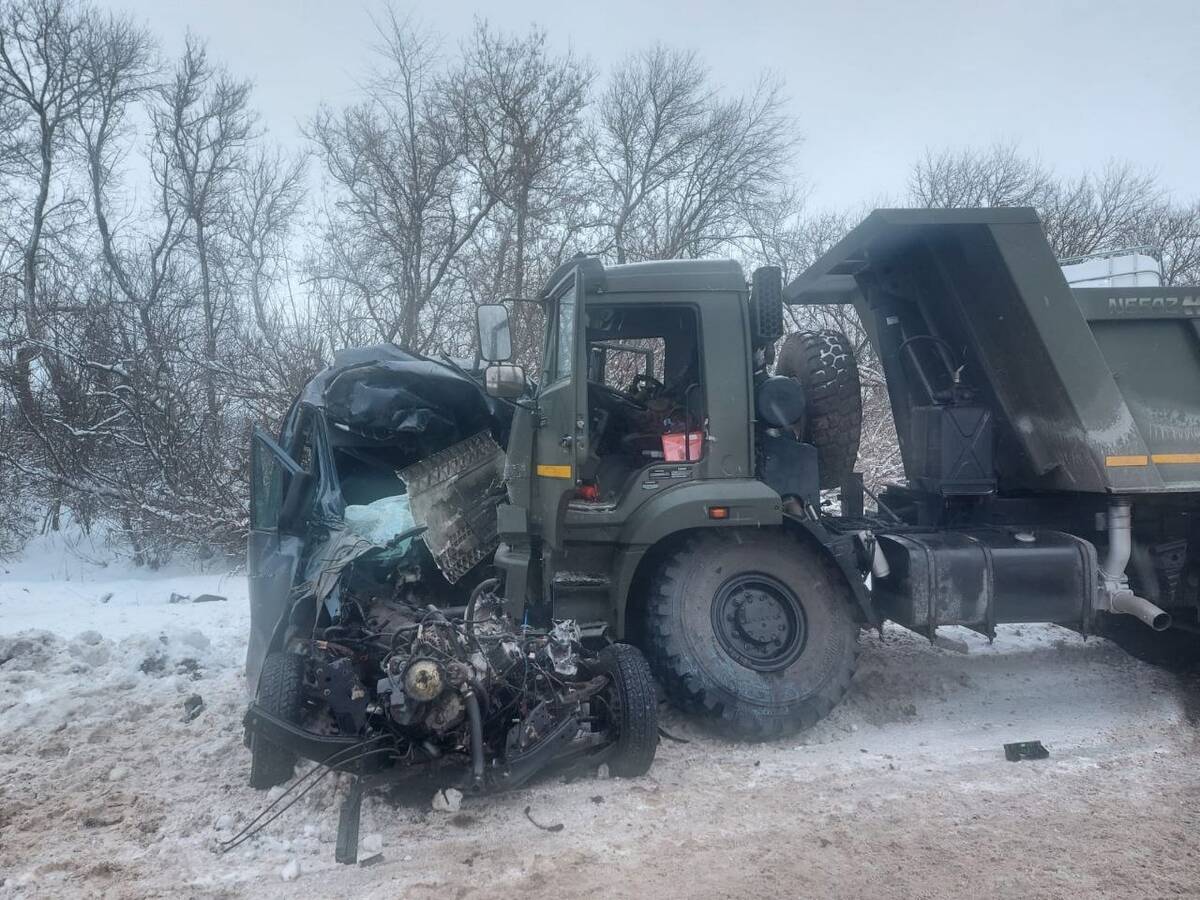 В страшной аварии под Карачевом погибли 3 человека