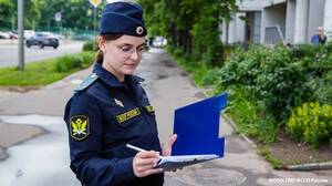 Брянец вспомнил об алиментах, когда приставы арестовали его жильё