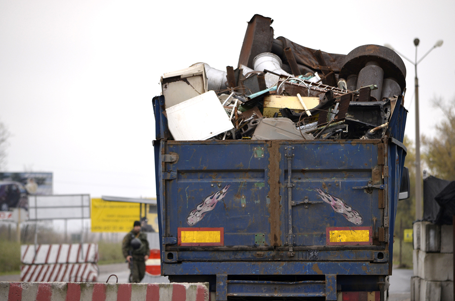 На Брянщину пытались провезти 15 тонн лома металла из Беларуси