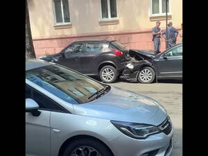 Водитель «Мерседеса» устроил массовое ДТП на Горького в Брянске