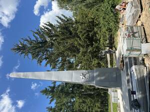 В посёлке Локоть благоустраивают памятник комсомольцам и подпольщикам