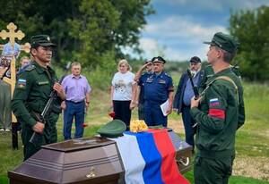 Клинцы простились с героем СВО Игорем Черненком