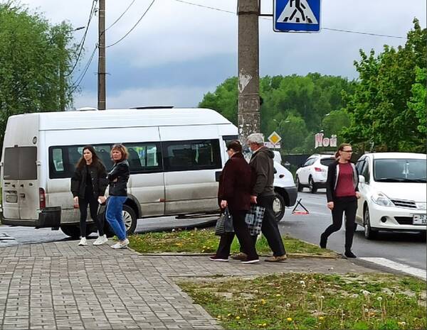 Авария в Брянске на новостройке. ДТП С маршруткой в Брянске сегодня. Брянск Тудей ДТП вчера на Советской.