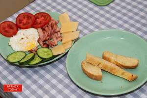 Брянских школьников с ОВЗ обеспечат двухразовым питанием на дому