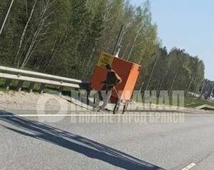 Идущего пешком в Бразилию Сашу Коня заметили в Брянской области