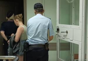 Ловкая воровка 50 раз совершала кражи в Брянске