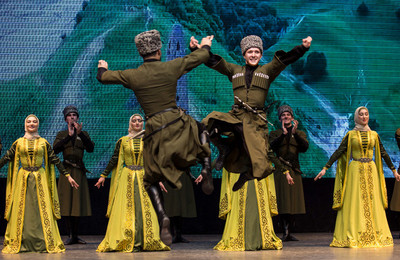 В Брянске чеченцы покажут лезгинку и танец с кинжалами