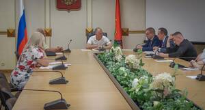 Александр Макаров провёл личный приём граждан