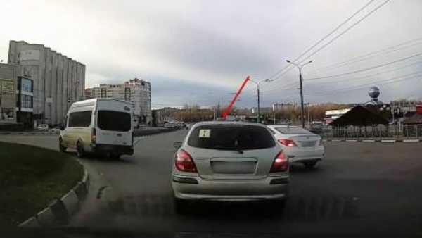 В Брянске по видео в соцсети наказали водителя «Ниссана»