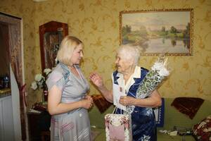 В Брасовском районе поздравили с 95-летием труженицу тыла