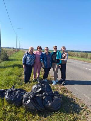 Белые бордюры и чистые улицы: итоги субботника в Погарском районе