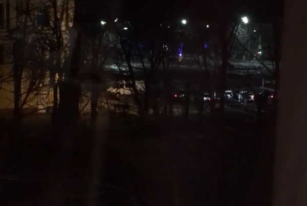 Жителей Брянска возмутили ночные пляски возле ДК Железнодорожников