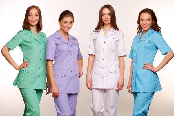 Как выбрать женскую медицинскую одежду