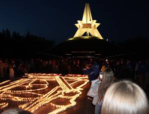 В Брянске на Кургане Бессмертия зажгли «Свечу памяти»
