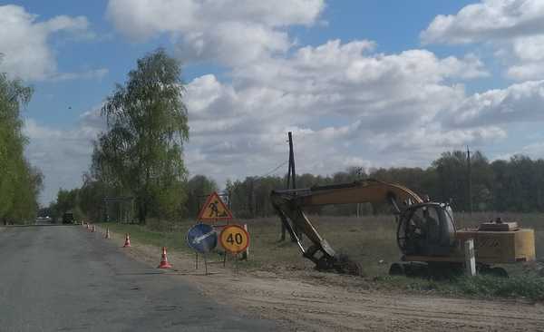 На Брянщине ремонтируют дорогу между Жуковкой и Дятьково