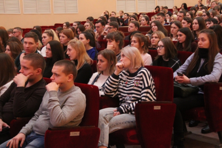 В Брянске для студентов БГУ провели урок безопасности
