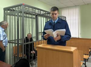 Житель Брянска облил знакомого бензином и поджёг