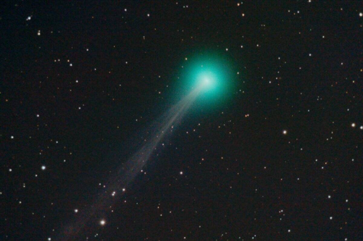 Брянцы в ночь на 2 февраля смогут увидеть редкую зеленую комету