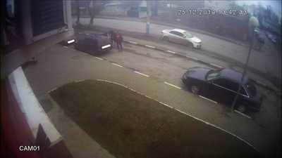 В Брянске на Фокина водитель разбил чужое авто и уехал