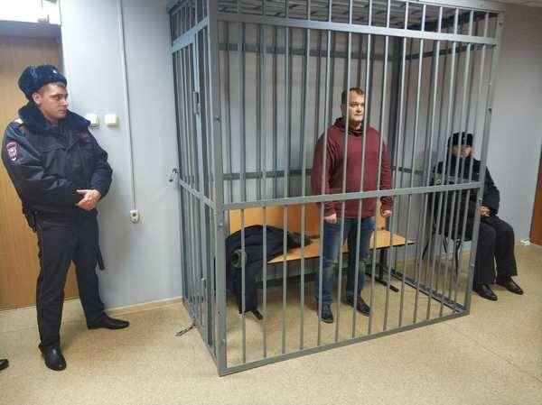 Под суд за взятку отправили брянского чиновника Шарова