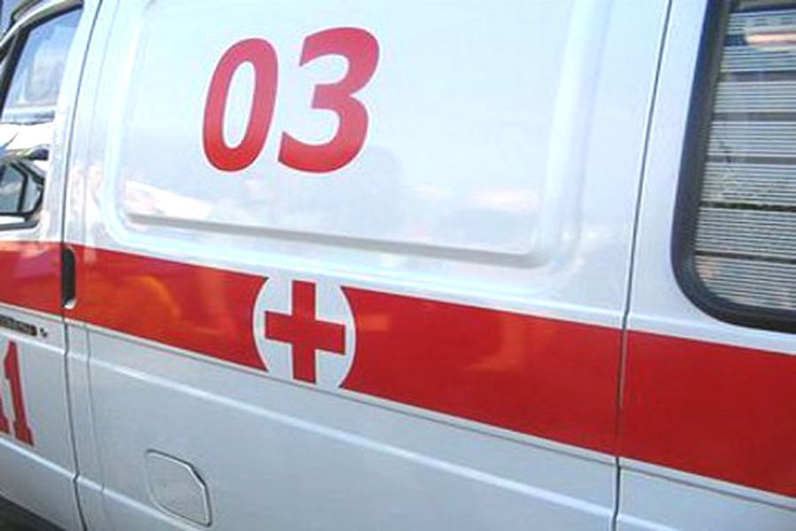 В Фокино под колеса иномарки попал 14-летний мальчик