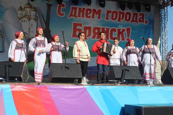В Брянске прошел фестиваль-конкурс «Поёт село родное»