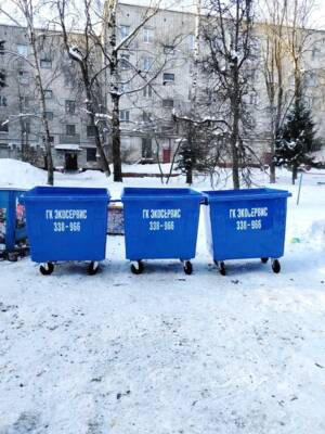 В Брянске началась замена старых мусорных контейнеров на новые