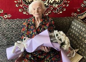 Брянская долгожительница Анастасия Толстунова отметила вековой юбилей