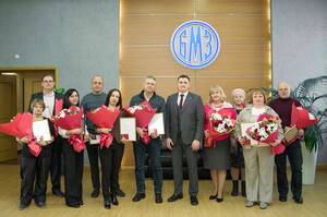 13 машиностроителей получили звание «Почетный ветеран труда БМЗ»