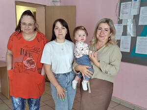 Переселенцев с детьми в ПВР Брянска навестила детский омбудсмен 