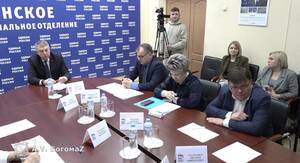 Министр Кравцов отметил Брянскую область за своевременное строительство школ