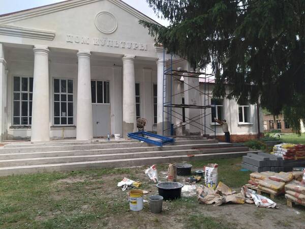 В селе Курковичи Стародубского округа ремонтируют Дом культуры