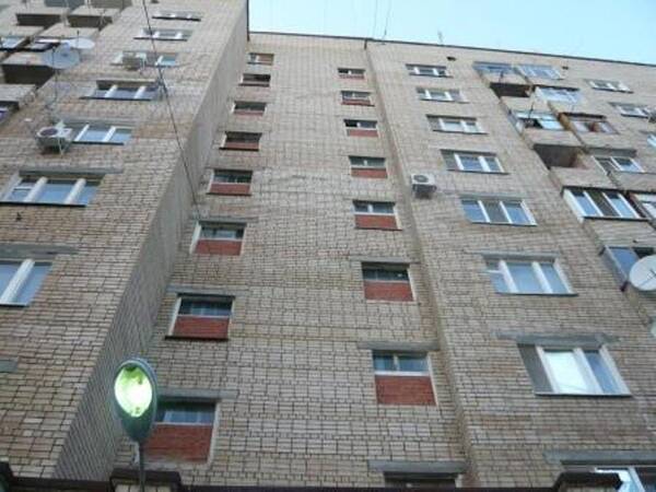 В Москве парень выжил после падения с 9-го этажа и вернулся домой