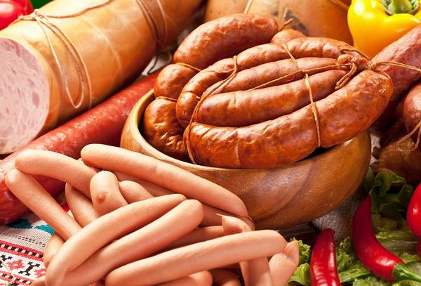 Из брянских магазинов изъяли 221 кило подозрительного мяса и колбас