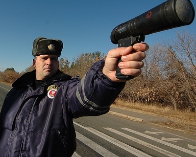 В Брянске сотрудники ГИБДД снова охотятся на водителей с радарами
