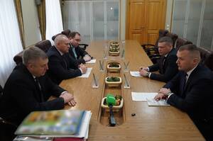 Губернатор Богомаз обсудил развитие «Брянсксельмаша» с партнёрами из Беларуси