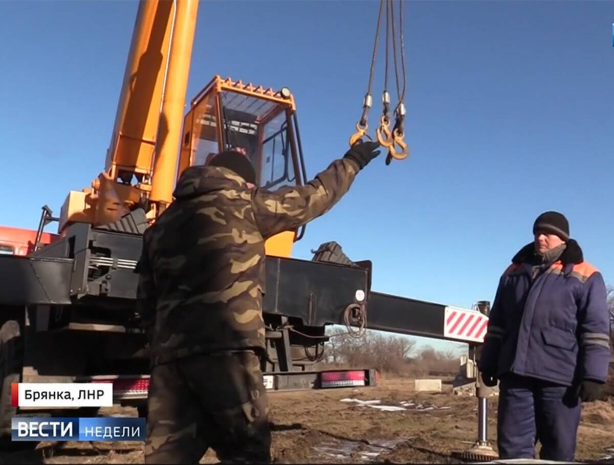 На телеканале «Россия 1» рассказали о восстанавливающих Брянку брянцах
