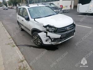 На улице Урицкого произошла авария с мотоциклом