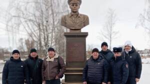 В Климово десантники почтили память легендарного генерала Маргелова