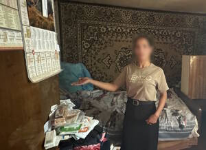 В Клинцах 18-летняя девушка обокрала пенсионера