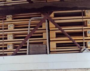 На Брянщину не пустили грузовик с деревянными поддонами из Беларуси