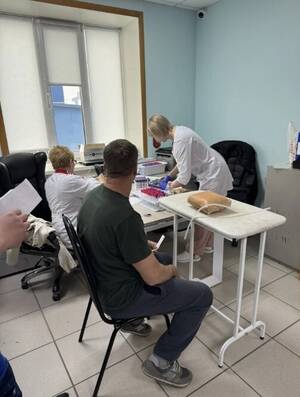 Погарские врачи провели выездную диспансеризацию